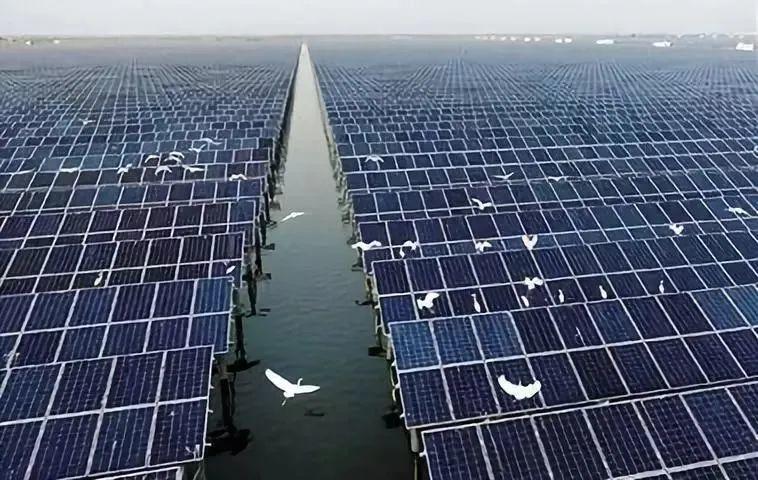 中國十三省最大光伏電站在這里！欽州康熙嶺的光伏電站能排上號了嗎？