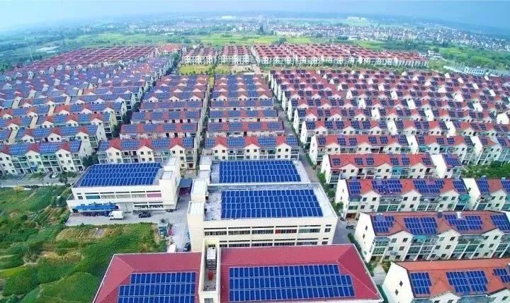 光伏發(fā)電“租房頂、免費裝”新套路，警惕陰陽合同，天上不會掉餡餅！